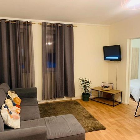 Appartement Calme Et Chaleureux Proche De Paris クルブヴォア エクステリア 写真