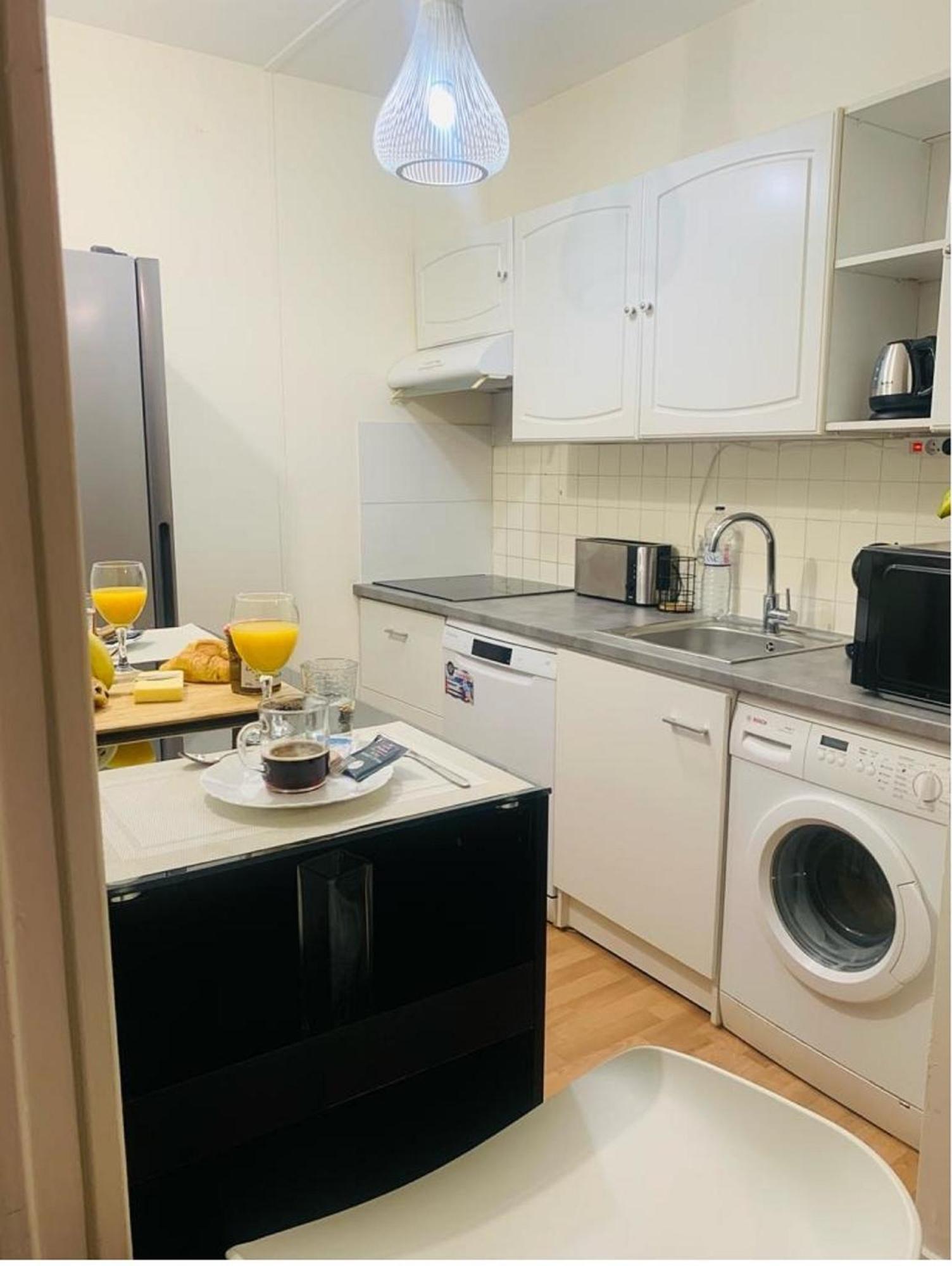 Appartement Calme Et Chaleureux Proche De Paris クルブヴォア エクステリア 写真